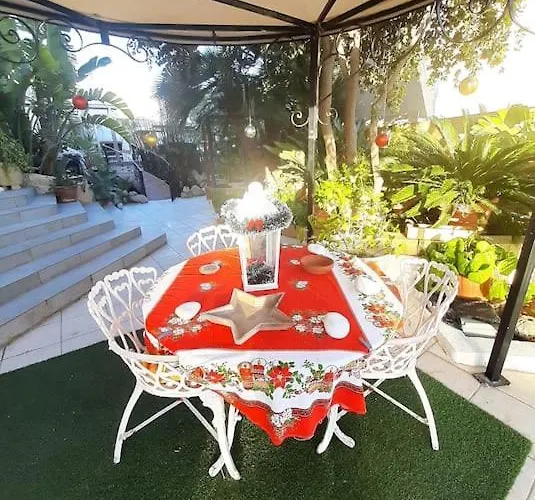 Colours - A Sweet Complex In A Fairytale Setting *